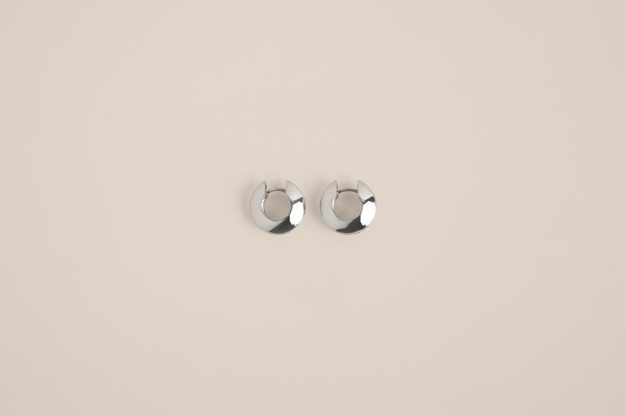 Knife Edge Hoops